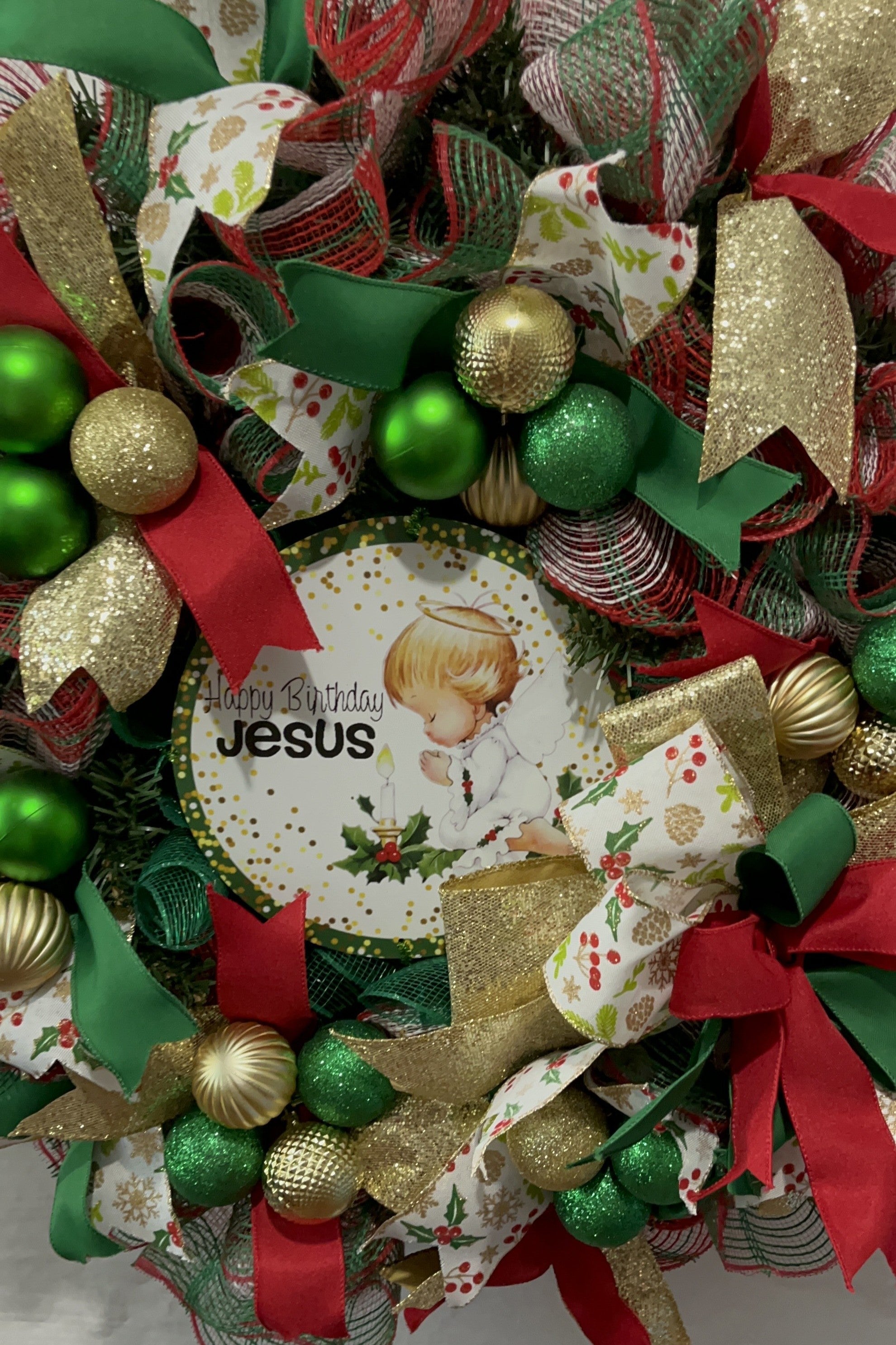 Christian Christmas Wreath – Celebrate the Birth of Jesus with Festive Red, Green & Gold Decor